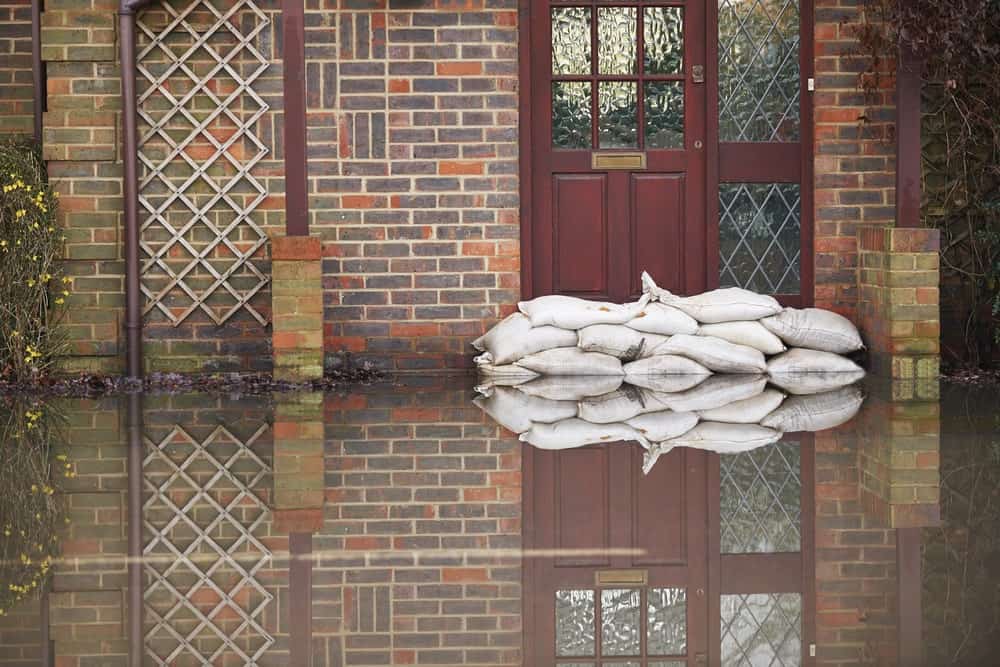 flooding how to minimize the damage